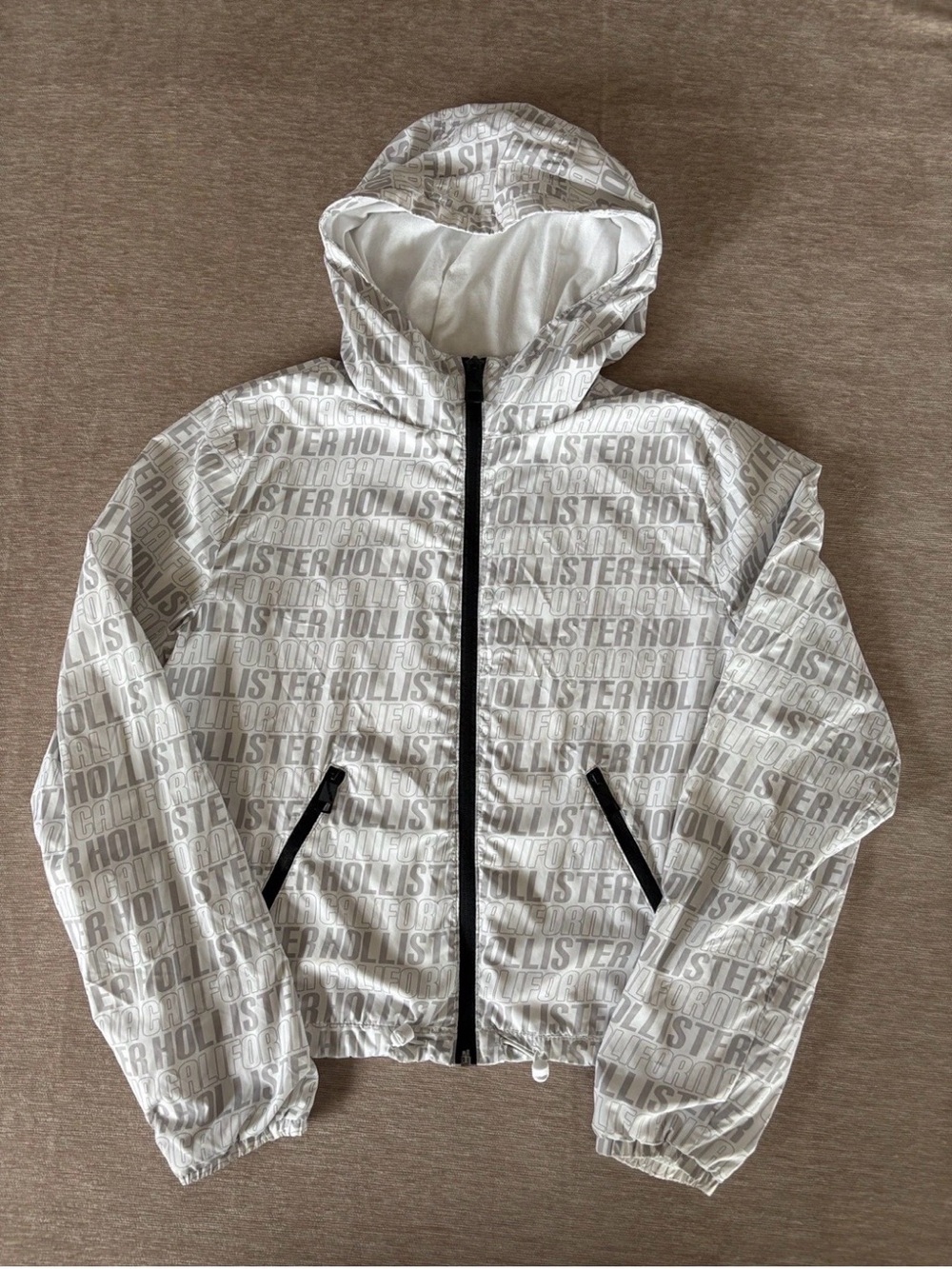 Hollister White Lightweight Zip-Up Sporty Windbreaker Jacket Women’s S